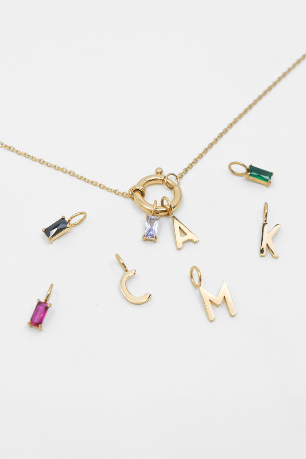 Monogramm CHARM - L - Gold