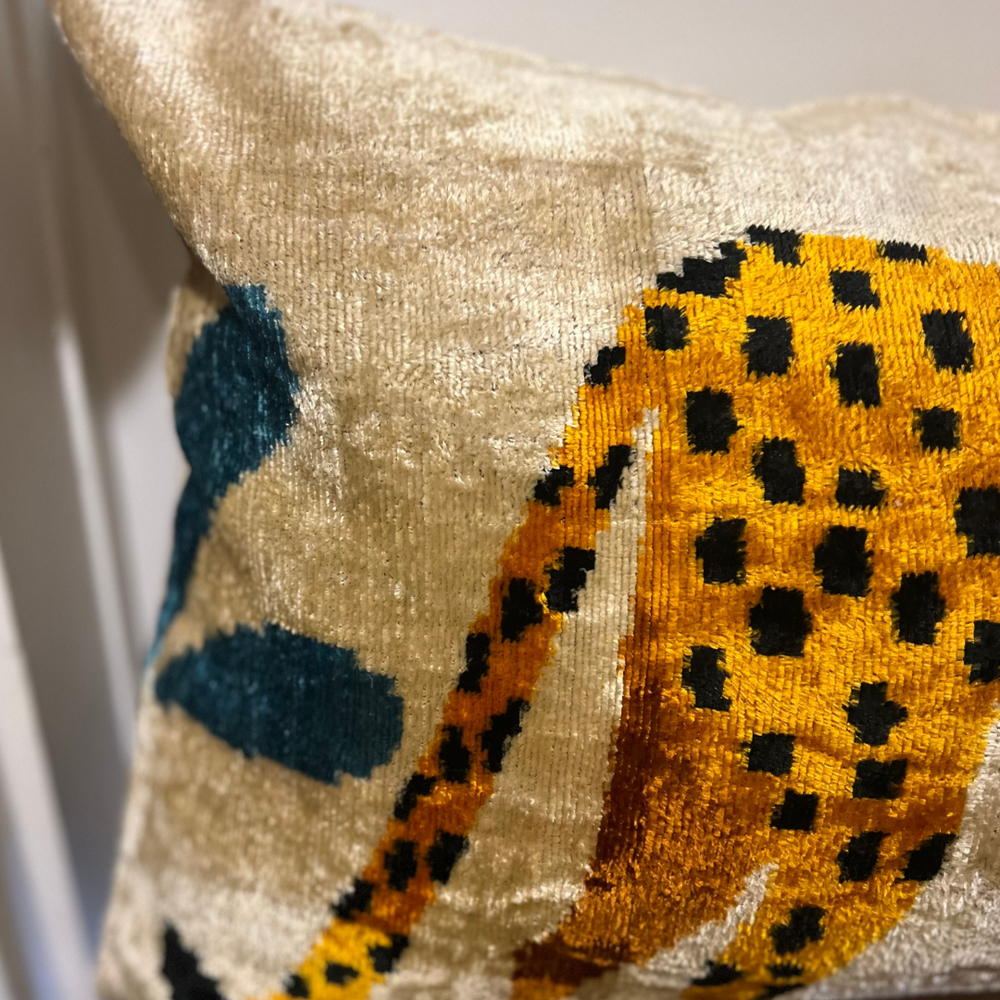 Seidenkissen „Leopard“ – exotische Eleganz für Ihr Zuhause