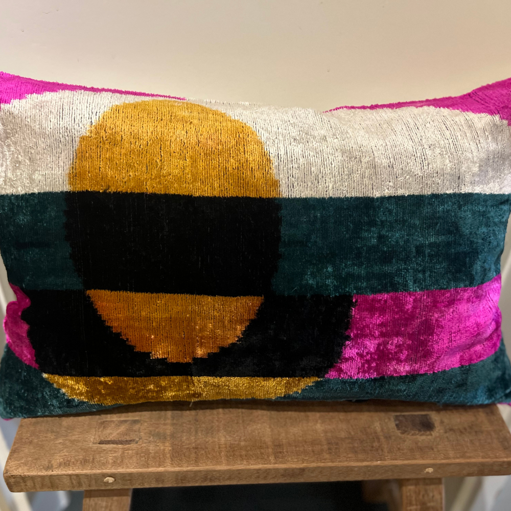 Seidenkissen „Midnight Sun“ – farbintensiv & elegant