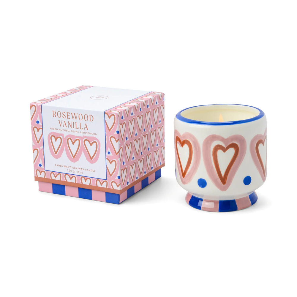 „Rosewood Vanilla“ Duftkerze in handbemalter Keramik – Hearts  – LOVE IT ♡ –