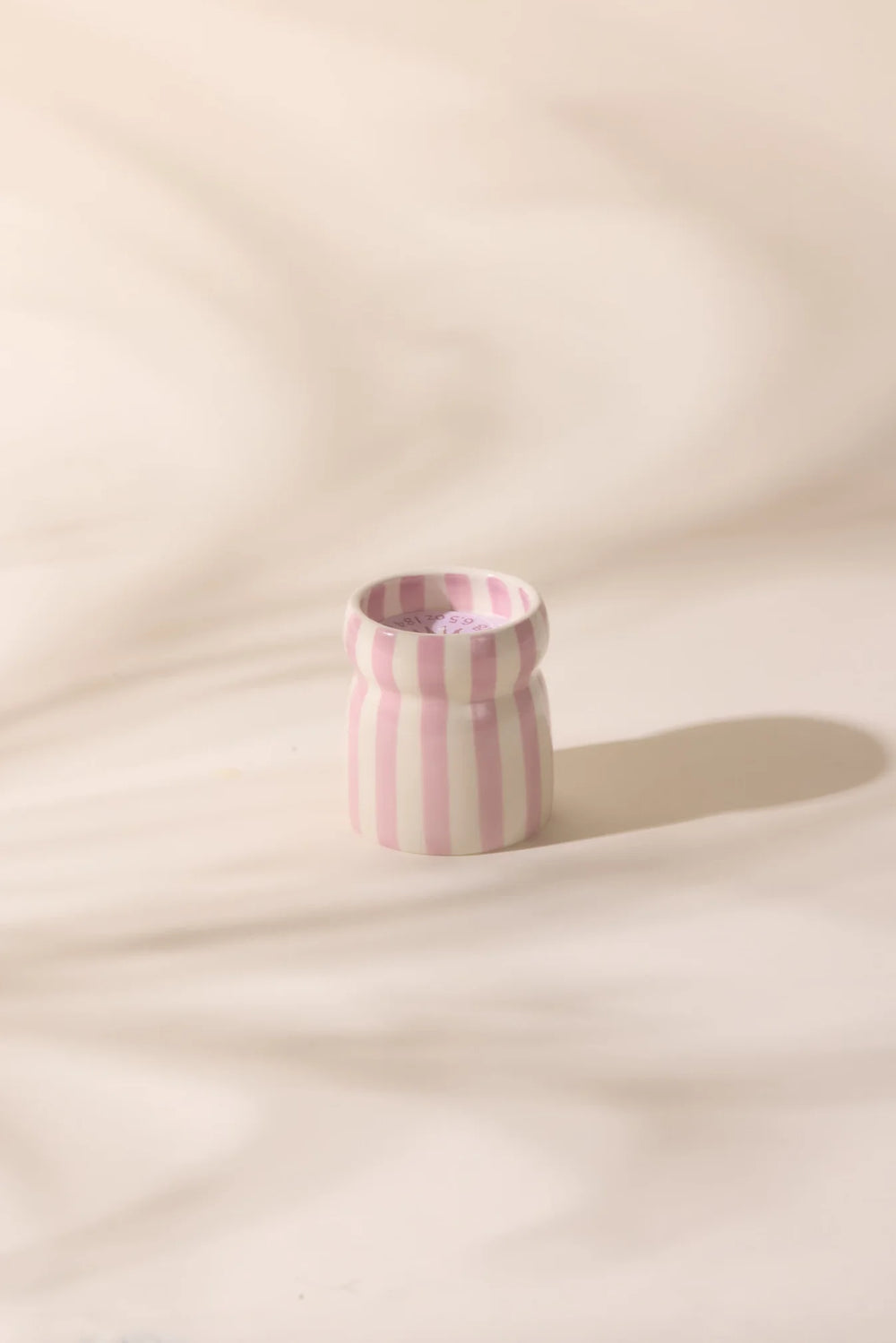 „Grecian Sand“ Duftkerze in handbemalter Keramik – Cabana Lavender  – LOVE IT ♡ –