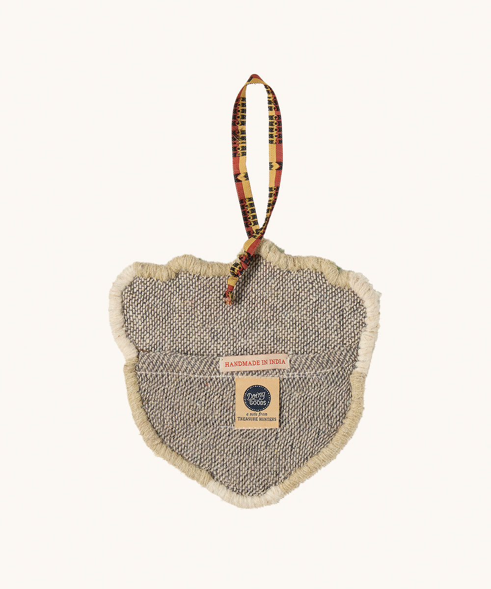 🐅 Tapis Amis „Floral White Tiger“ – handgetufteter Wollanhänger