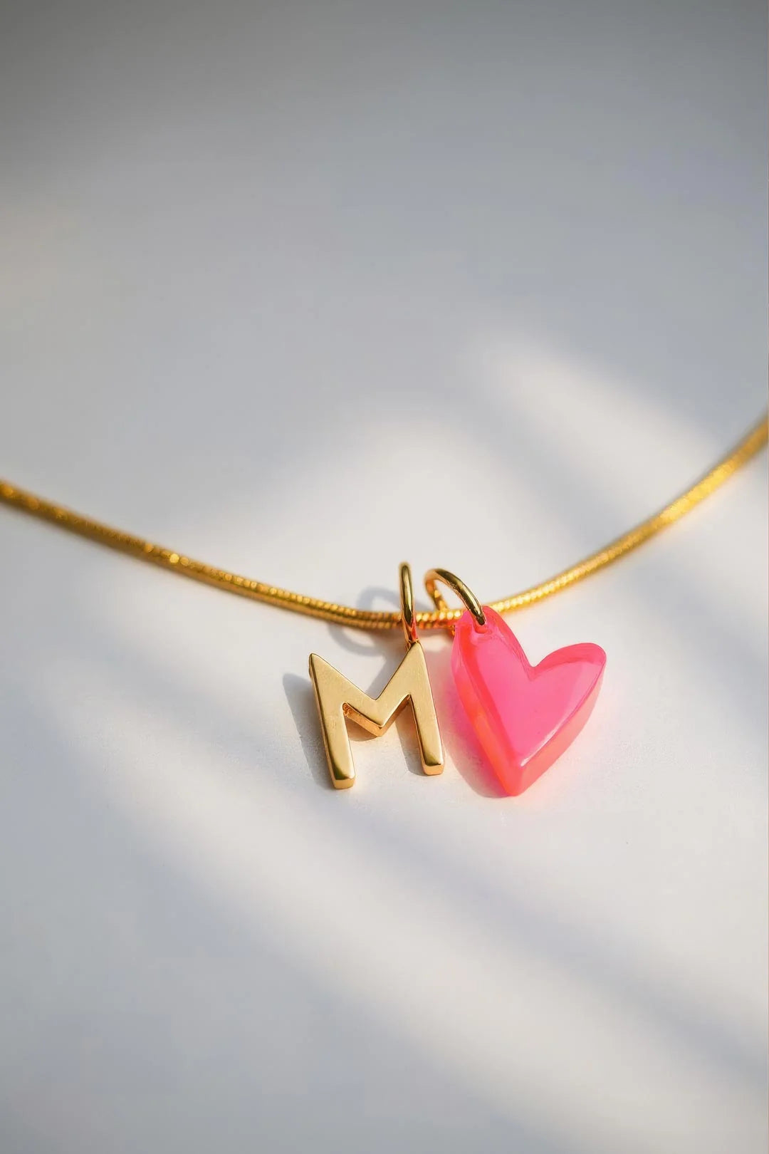 CHARM - HEY PRETTY - Gold NEON