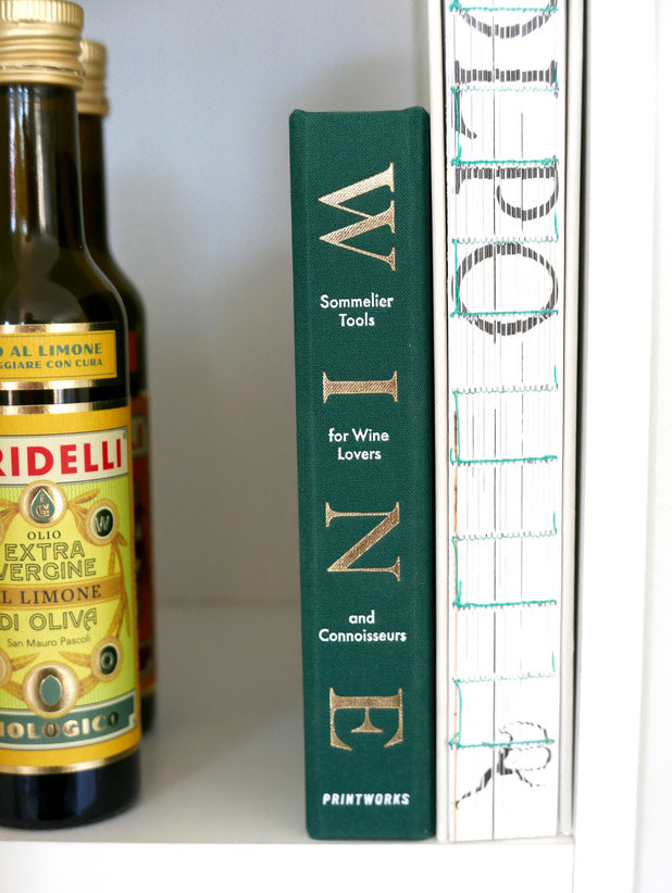 THE ESSENTIALS WEIN-Utensilien BOOK