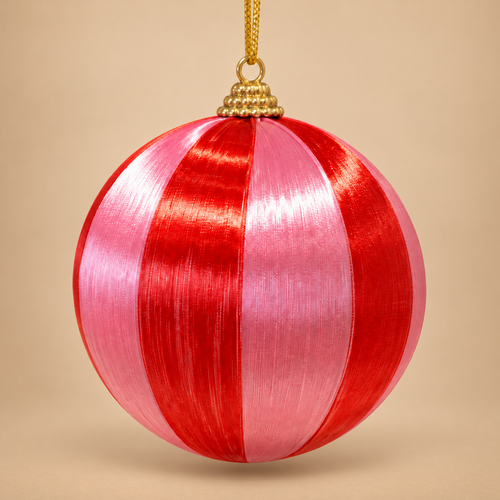Gestreifte Weihnachtskugel – Rot & Rosa – Studioaufnahme