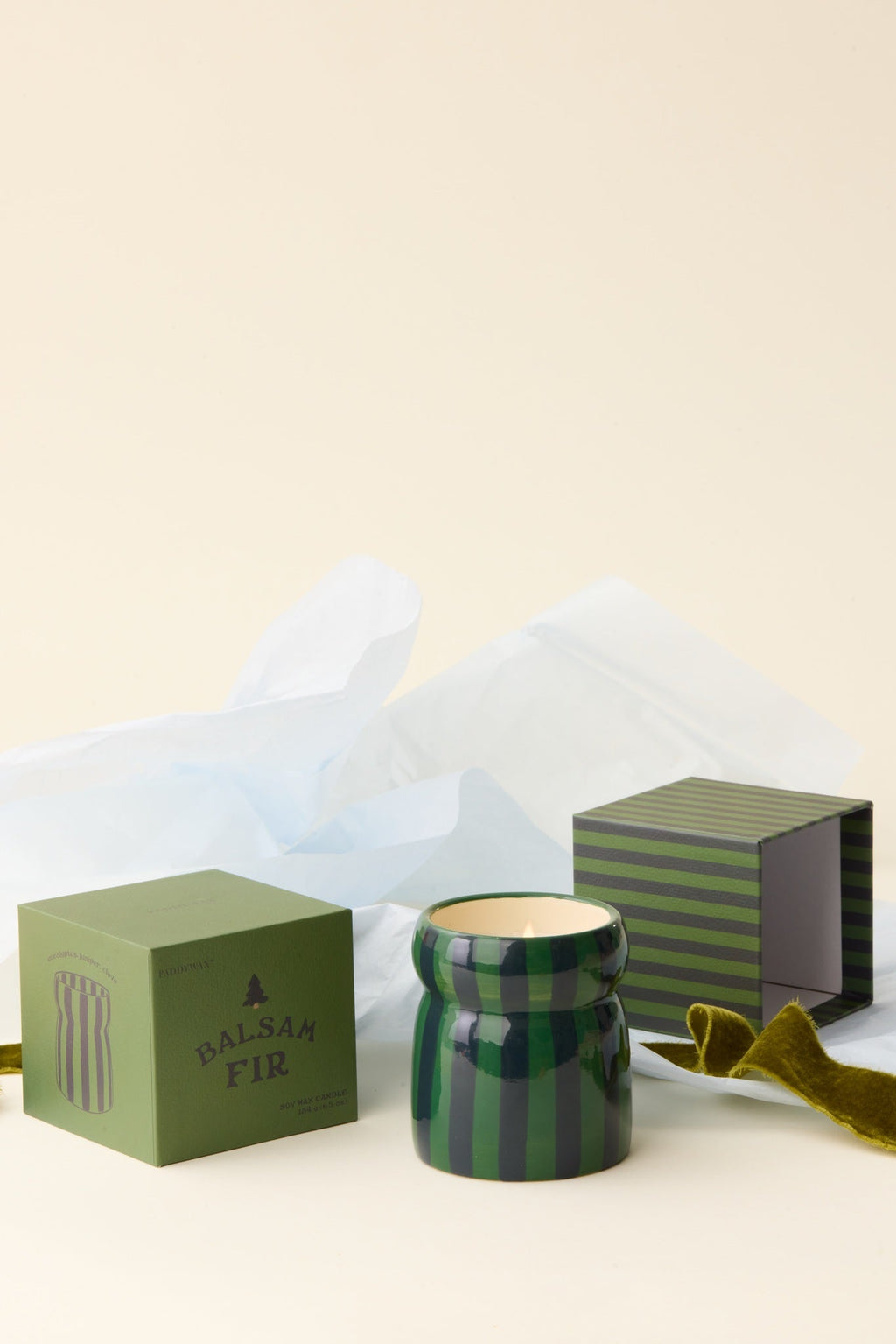 Paddywax Cabana Balsam Fir, Grün/Navy: Originalaufnahme mit Geschenkverpackung