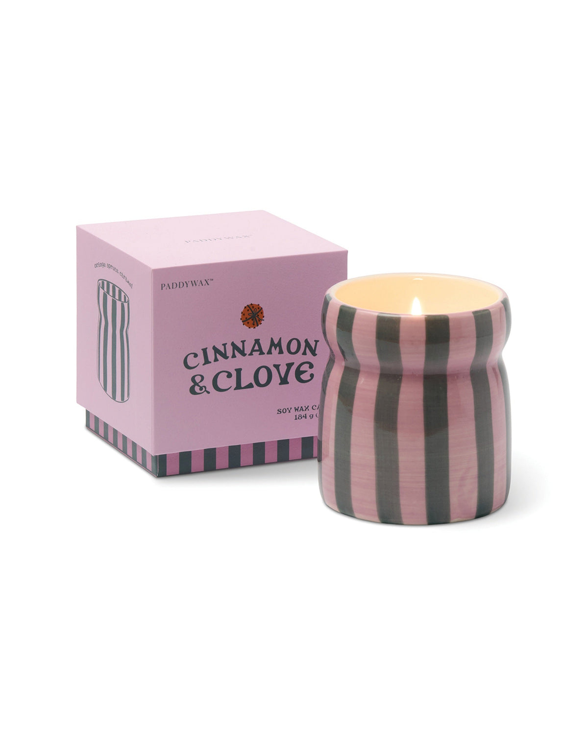 Paddywax Cabana Cinnamon & Clove, Pink/Grün: Originalaufnahme der Duftkerze mit Produkt- und Verpackungsdetails