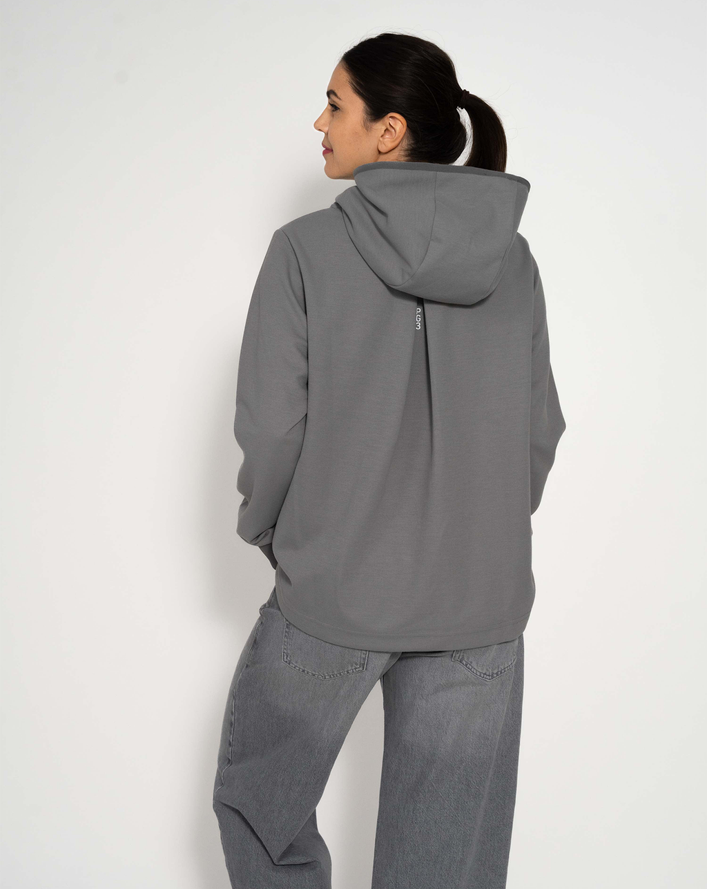 PG3 Hoodie Paulino in Grau – Vorderansicht